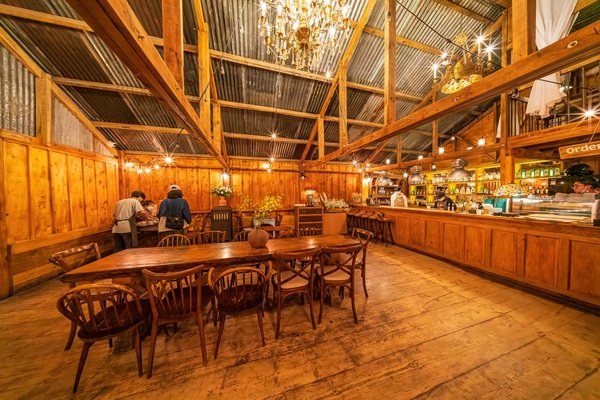 Elevate your holiday cooking: essential strategies for designing a streamlined kitchen space